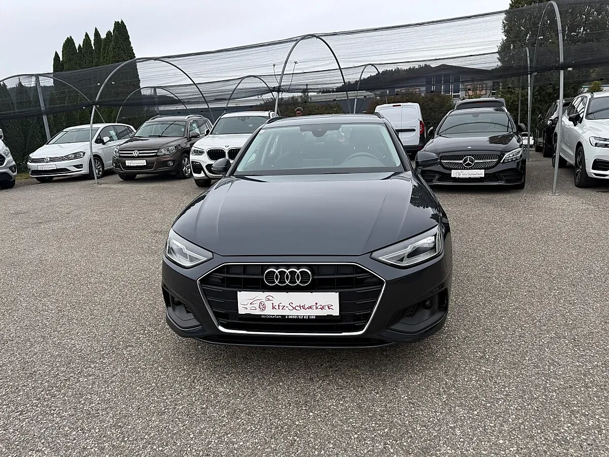 Audi A4 2021 photo 2