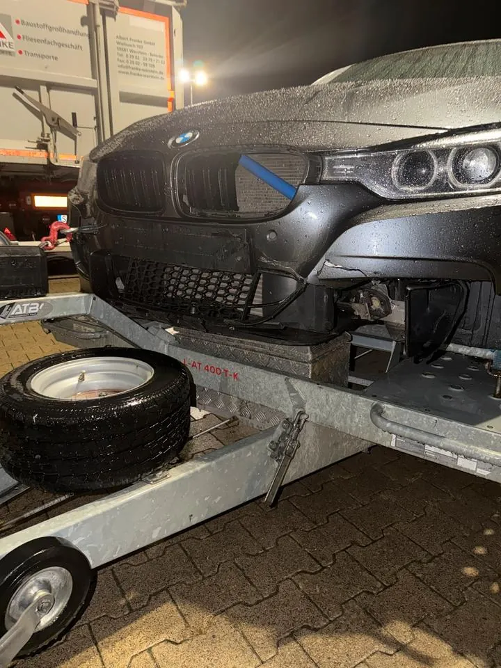 BMW F30
