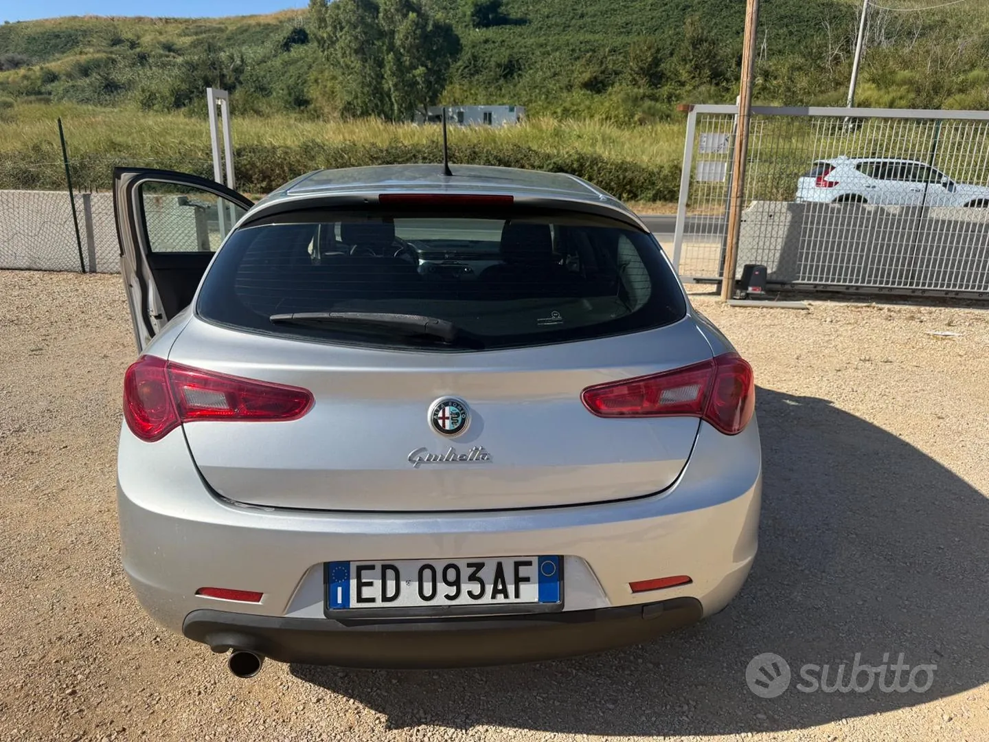 Alfa Romeo Giulietta 2012 photo 5