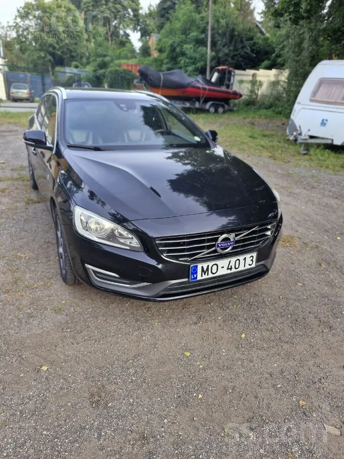 Volvo V60 2014 photo 2