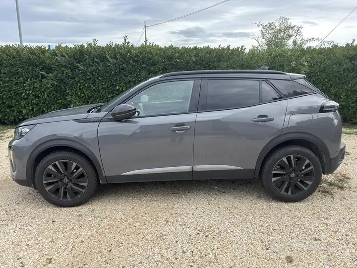 Peugeot 2008 2023 photo 3