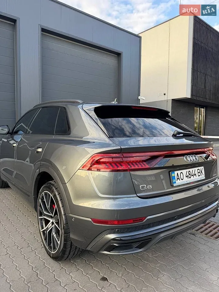 Audi Q8 2019 photo 2
