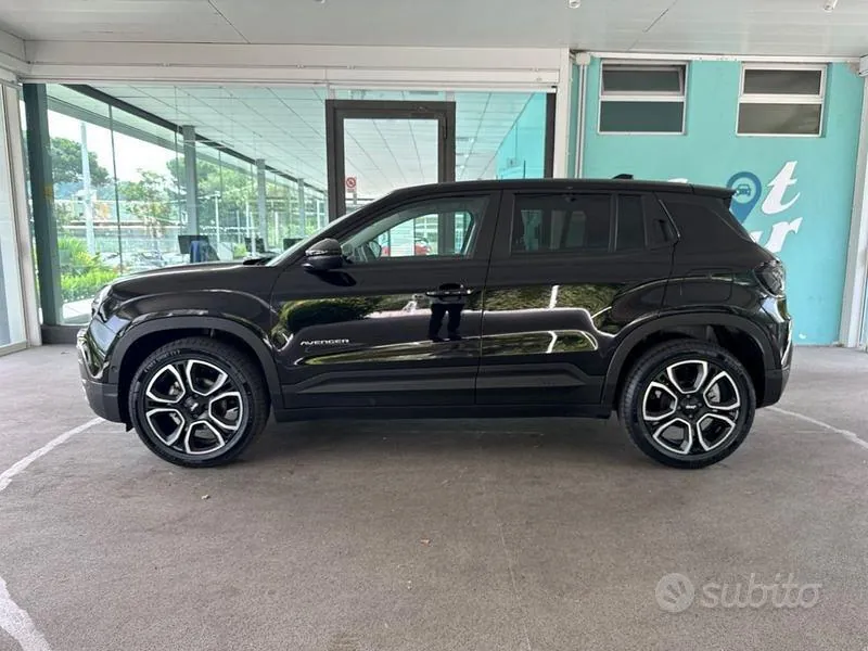 Jeep Avenger 2023 photo 2