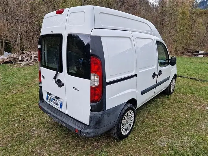 Fiat Doblo 2008 photo 3