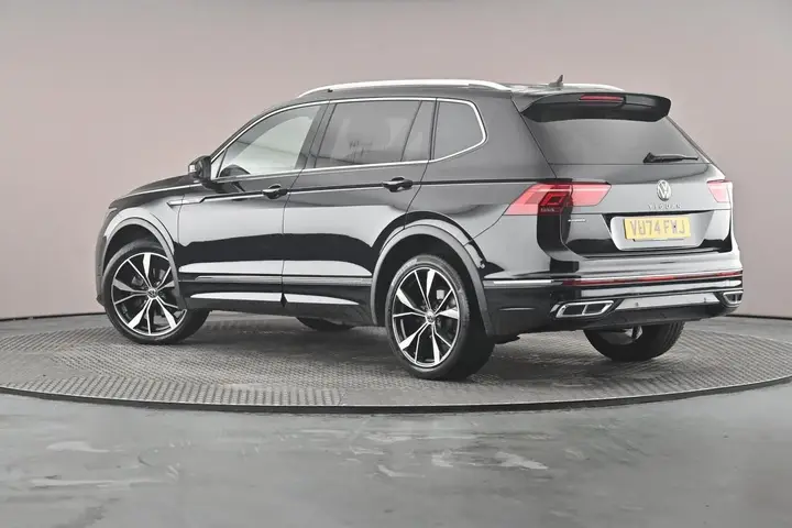 Volkswagen Tiguan Allspace 2024 photo 3