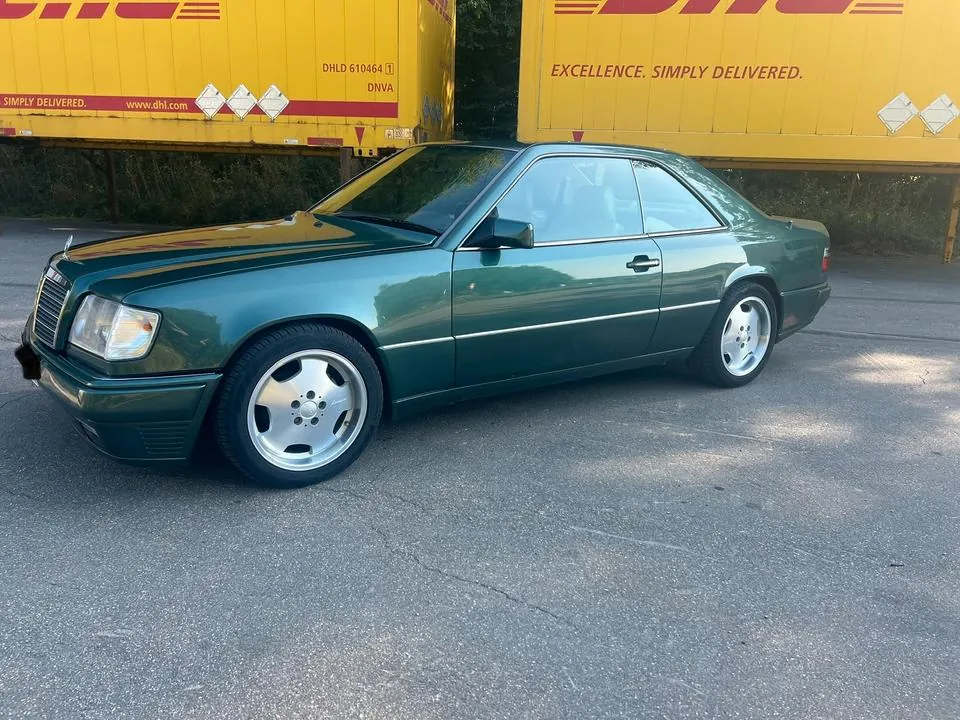 Mercedes-Benz W124