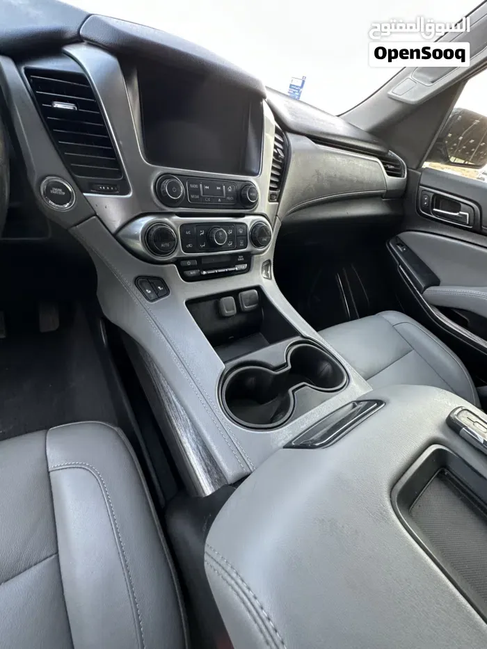Chevrolet Tahoe 2019 photo 2