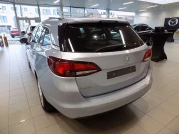 Opel Astra 2017 photo 3