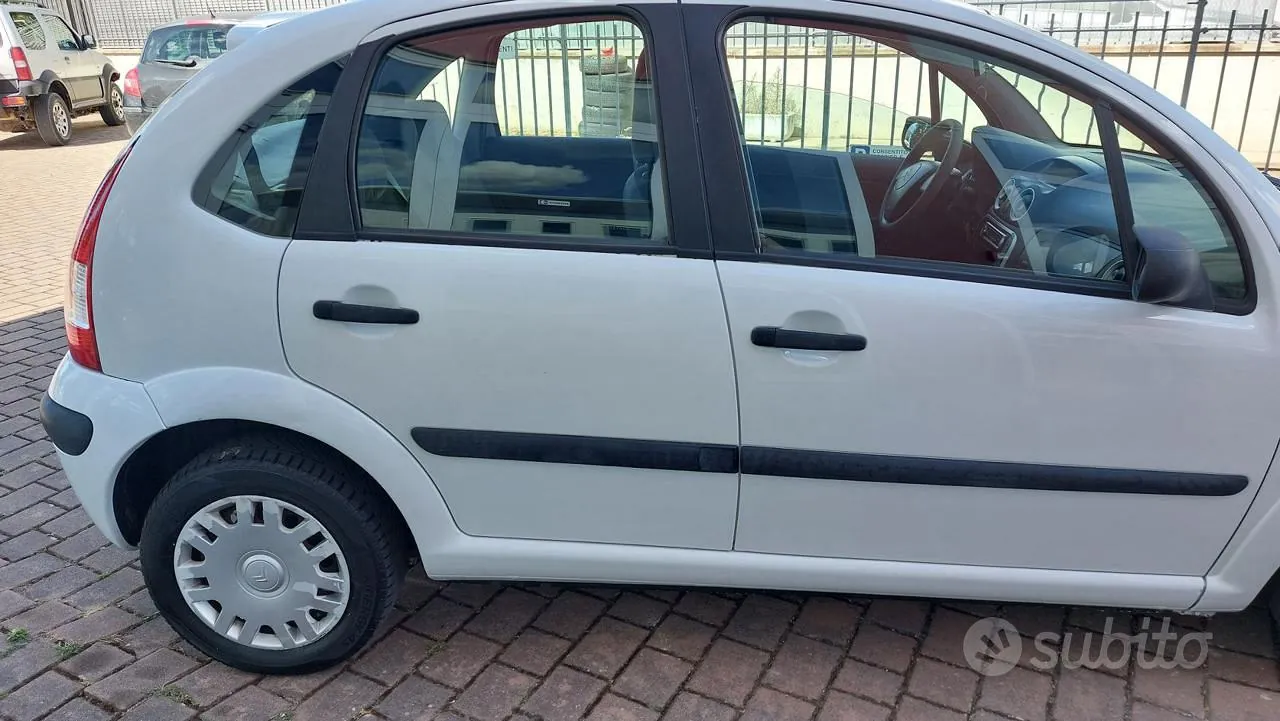 Citroen C3 2008 photo 5