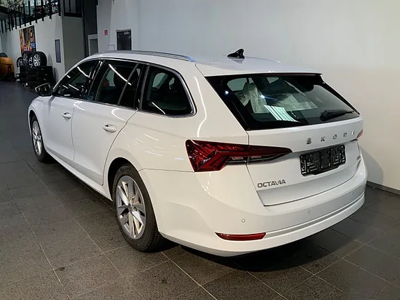 Skoda Octavia 2021 photo 4