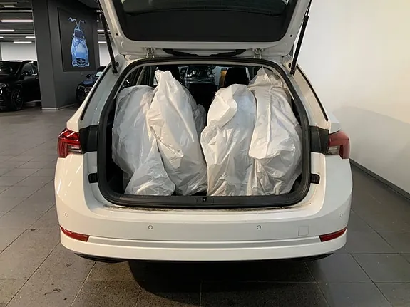 Skoda Octavia 2021 photo 5