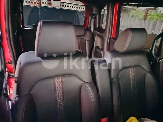 Honda N-Box 2023 photo 4