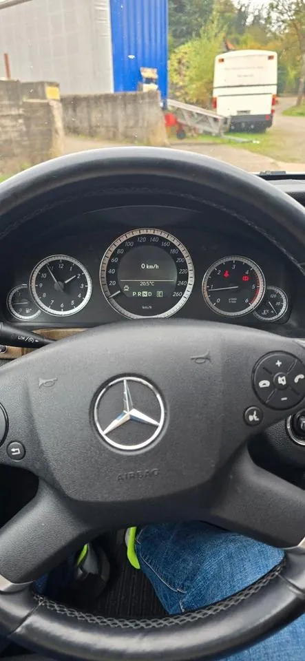 Mercedes-Benz E 220 Cdi