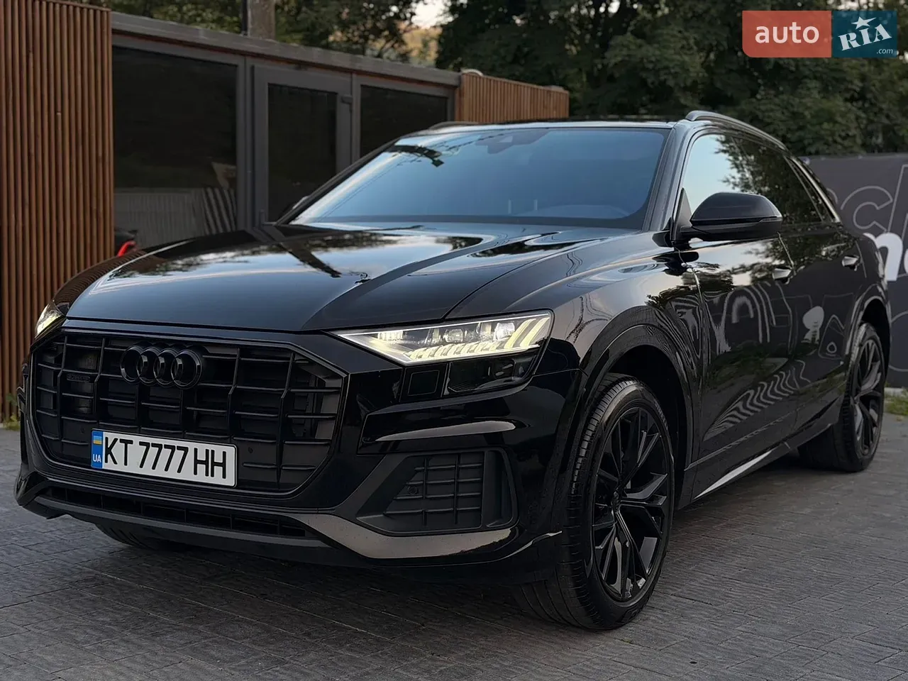 Audi Q8 2021 photo 2