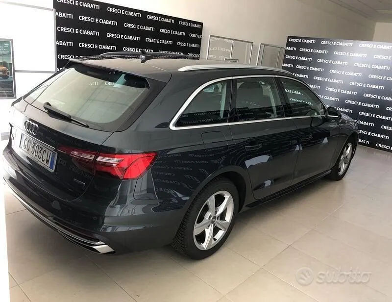 Audi A4 2020 photo 2
