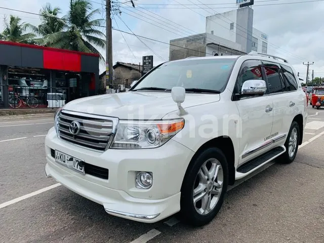 Toyota Land Cruiser 2011 photo 4