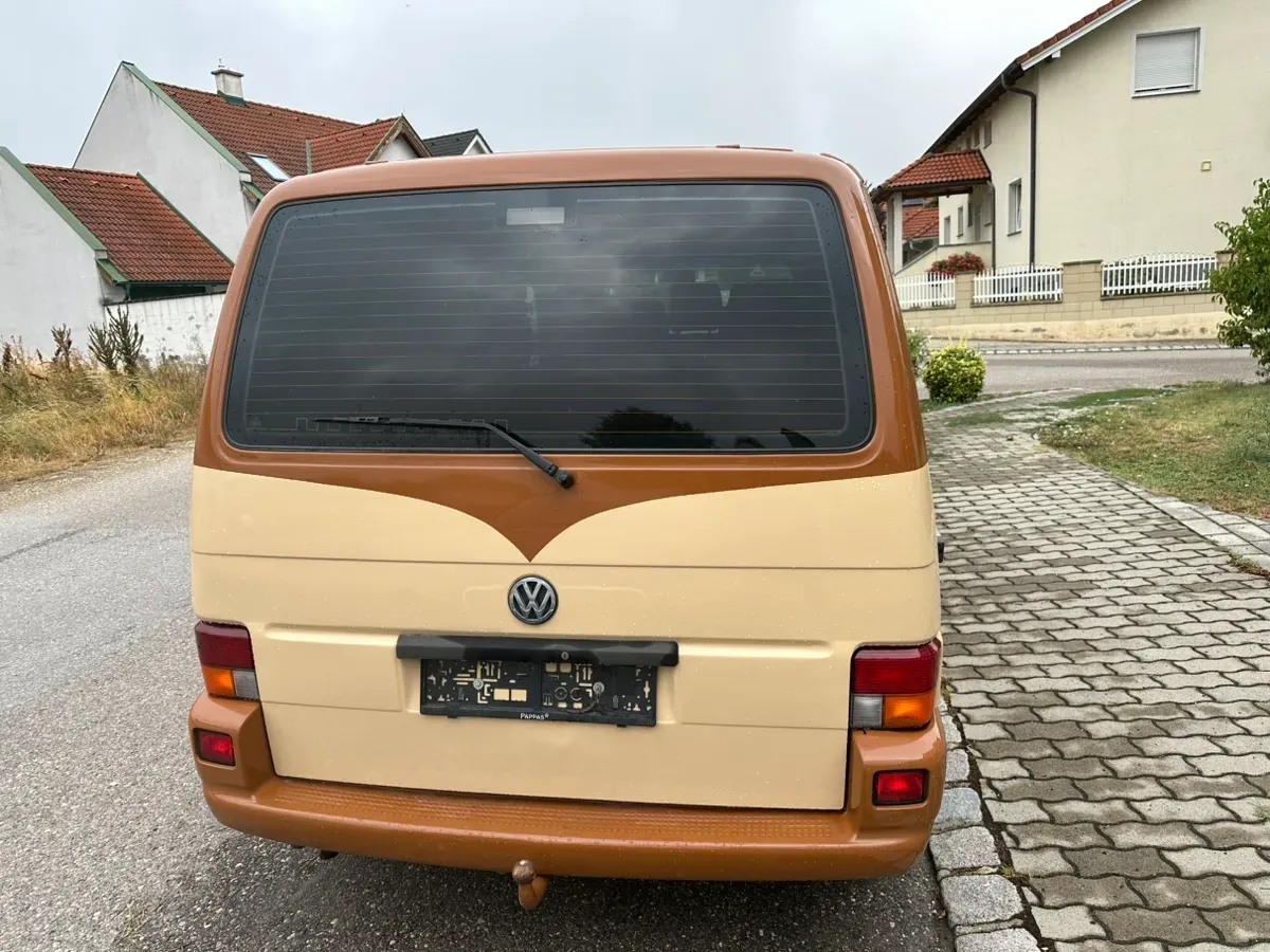 Volkswagen T4 2001 photo 2
