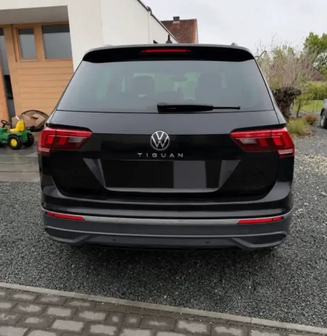 Volkswagen Tiguan 2022 photo 2