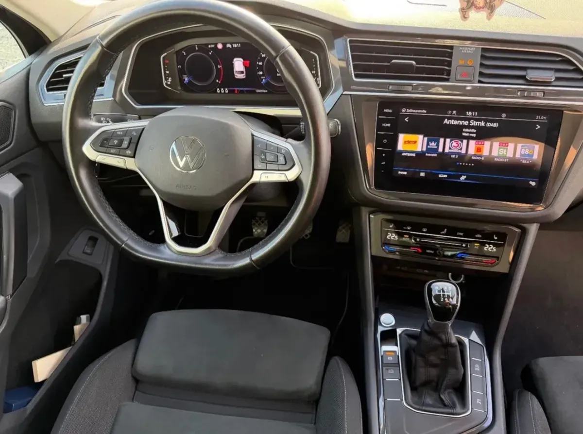 Volkswagen Tiguan 2022 photo 3