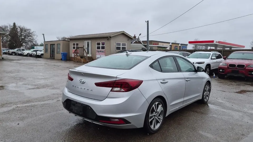 Hyundai Elantra 2019 photo 5