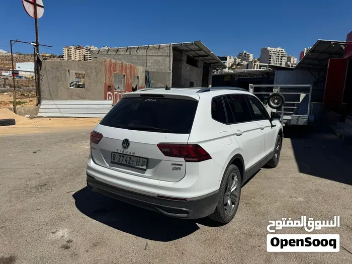 Volkswagen Tiguan 2023 photo 2