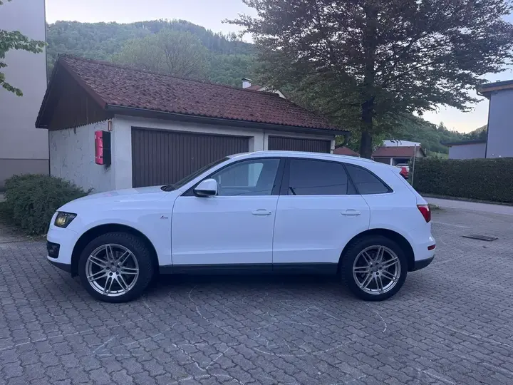Audi Q5 2011 photo 3