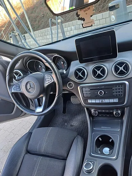 Mercedes-Benz Cla200 D 2017 photo 4
