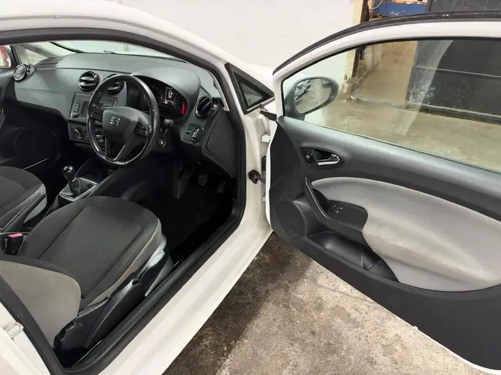 Seat Ibiza 2016 photo 5