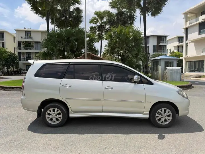 Toyota Innova 2007 photo 3