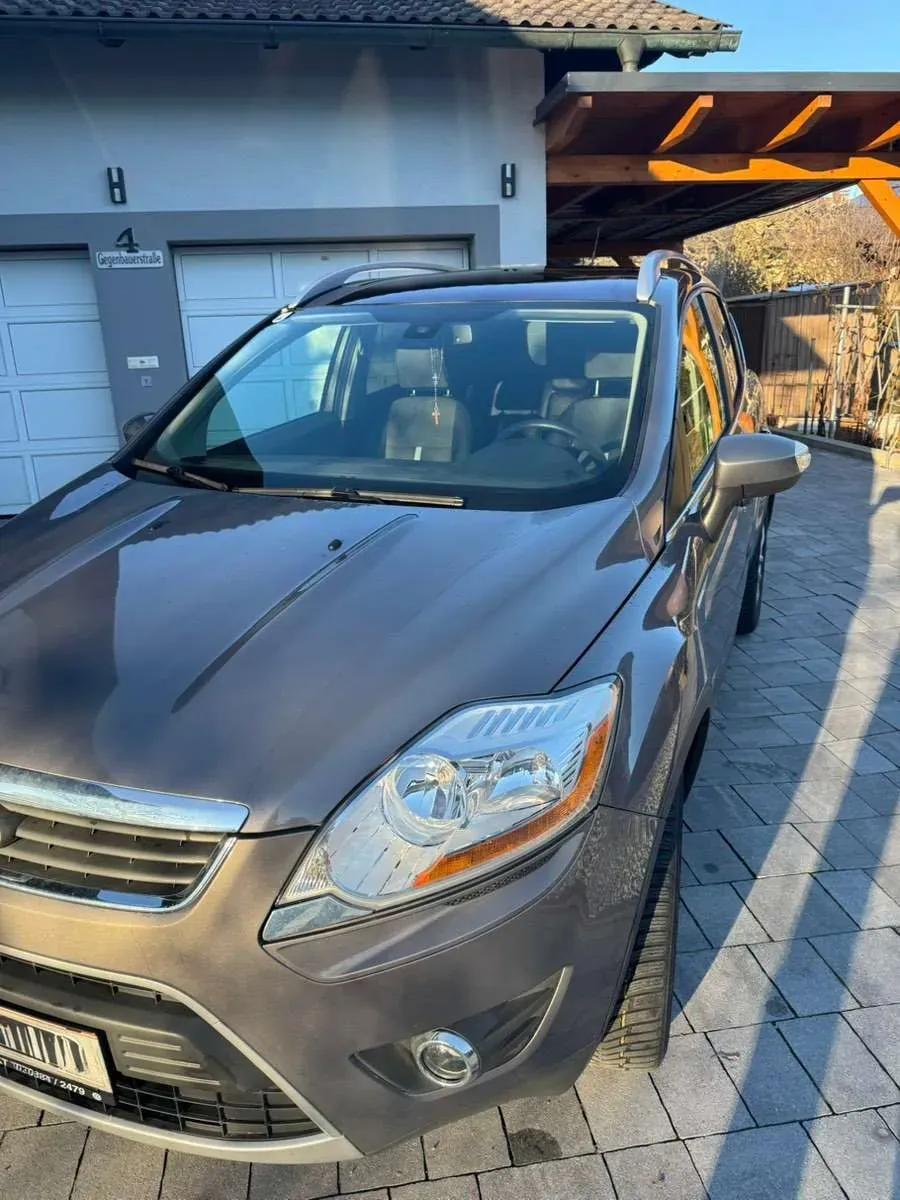 Ford Kuga 2012 photo 2