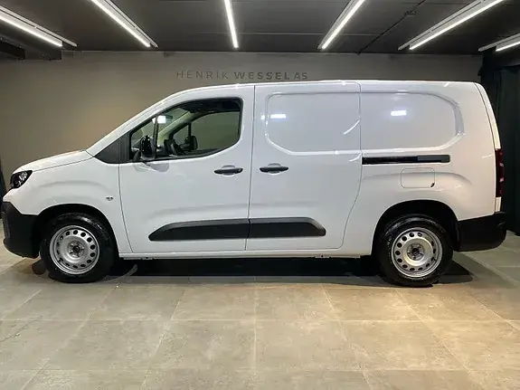Peugeot Partner 2026 photo 2