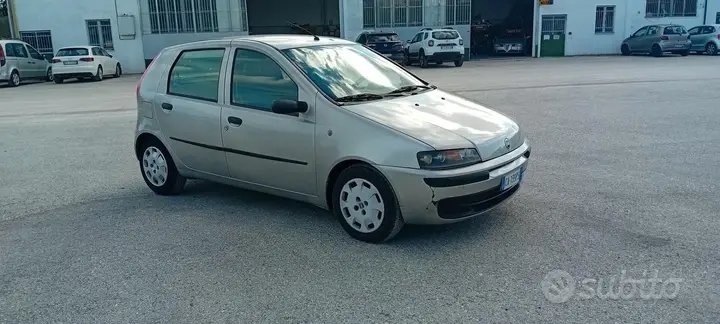 Fiat Punto 2002 photo 3