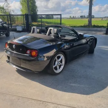 BMW Z4 2004 photo 2