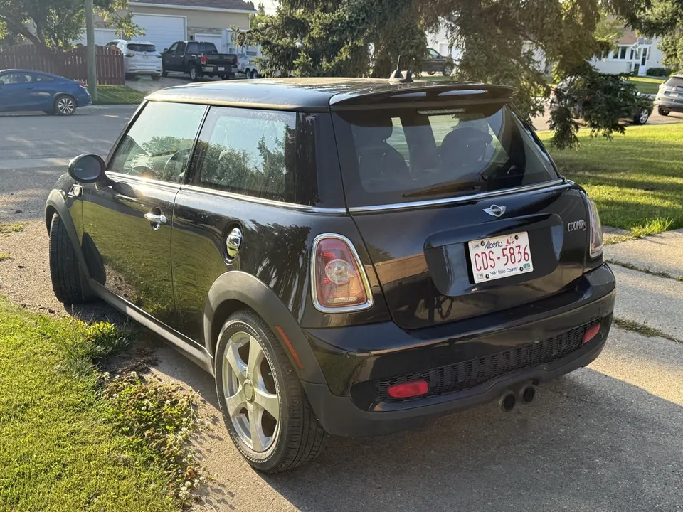 Mini Cooper S 2009 photo 2