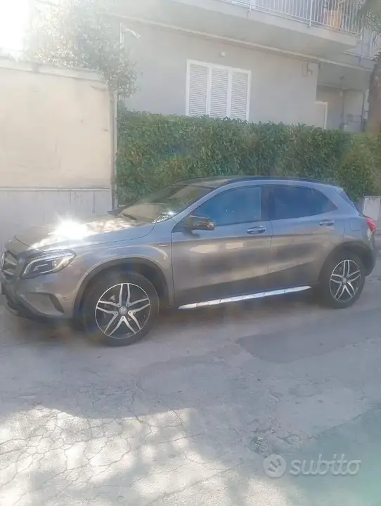 Mercedes-Benz Gla 2016 photo 2