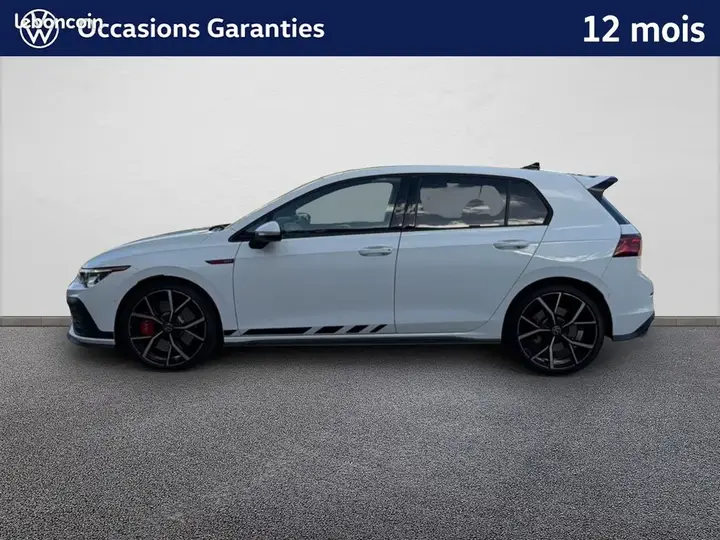 Volkswagen Golf 2023 photo 2