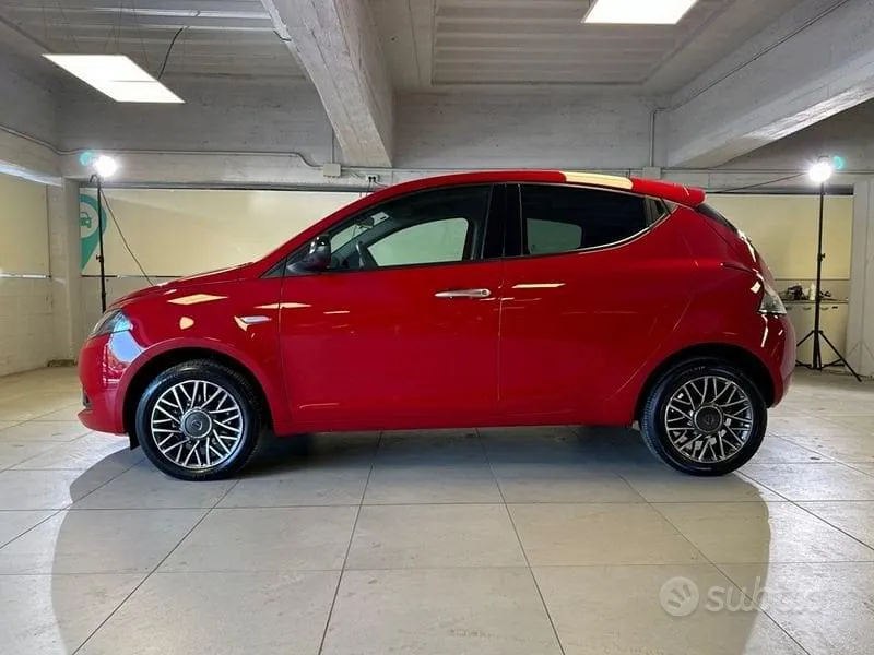 Lancia Ypsilon 2022 photo 2