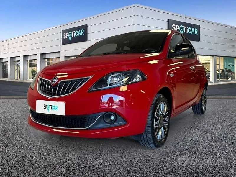 Lancia Ypsilon