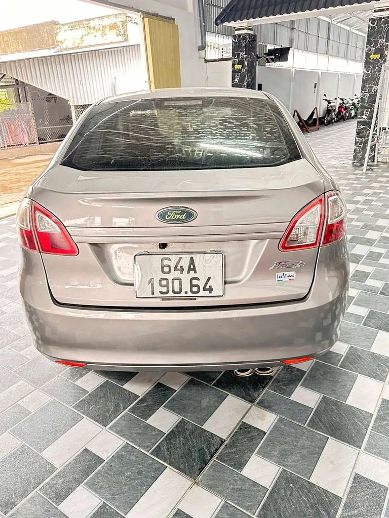 Ford Fiesta 2013 photo 3