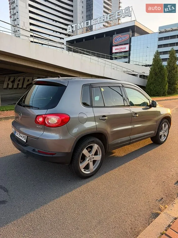 Volkswagen Tiguan 2011 photo 3