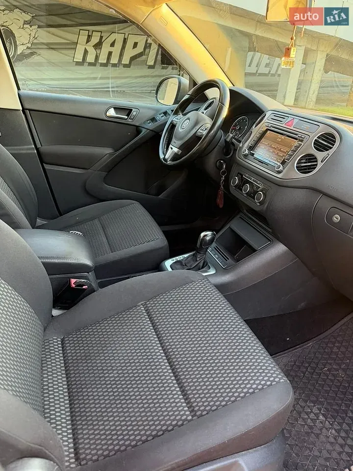 Volkswagen Tiguan 2011 photo 5
