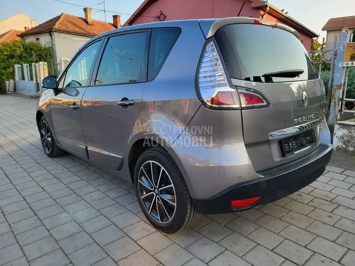 Renault Scenic 2013 photo 4