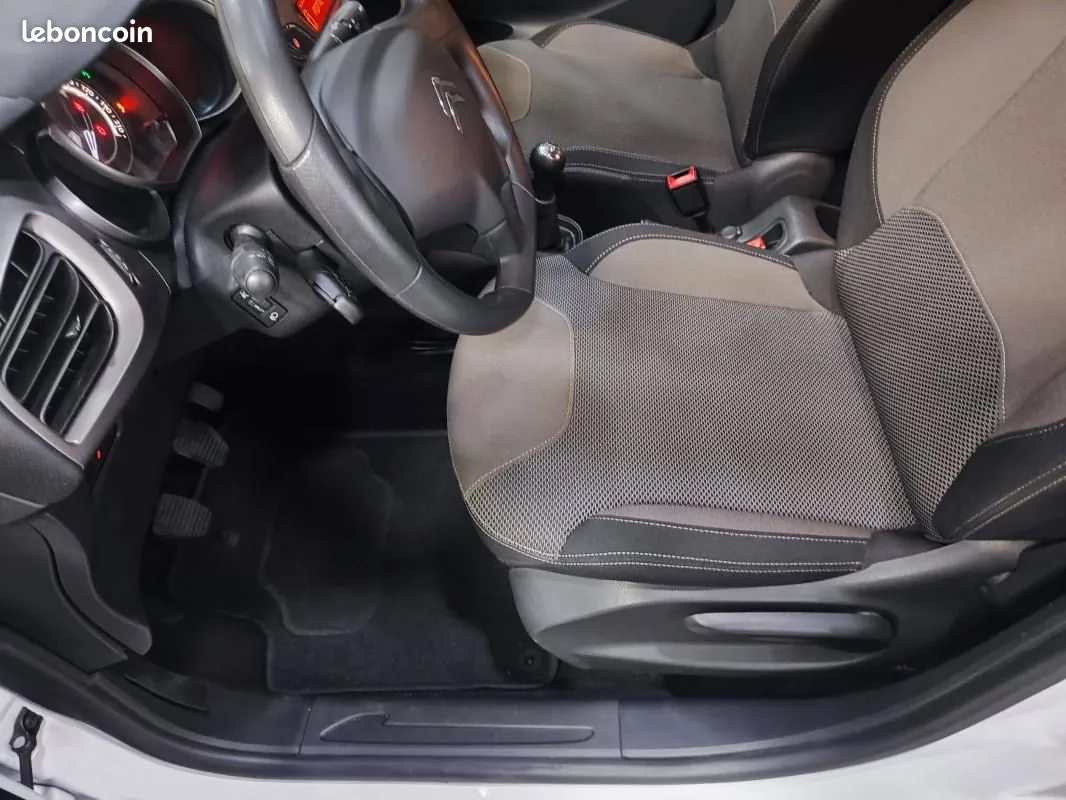 Citroen C3 2015 photo 4