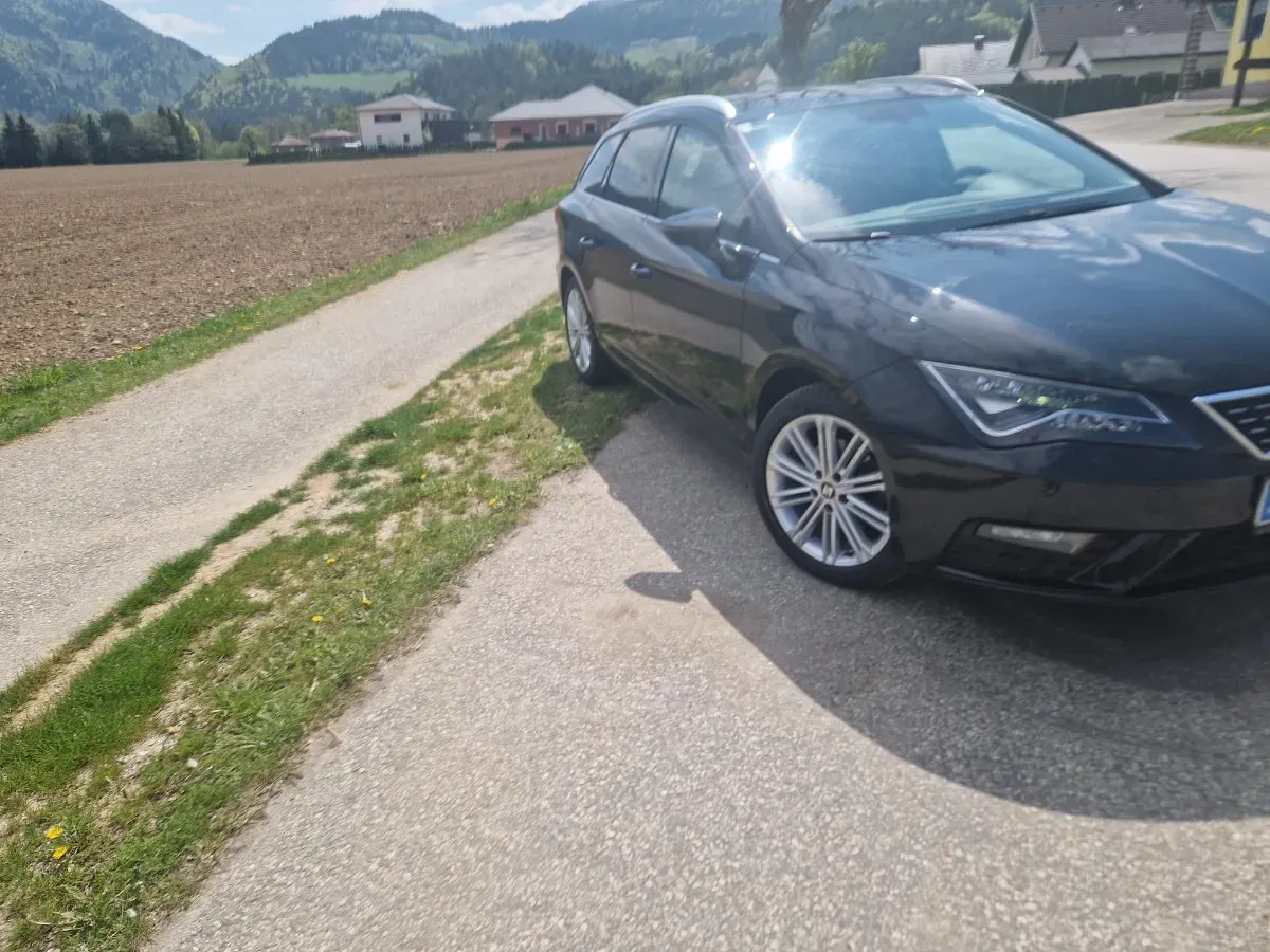 Seat Leon 2020 photo 2