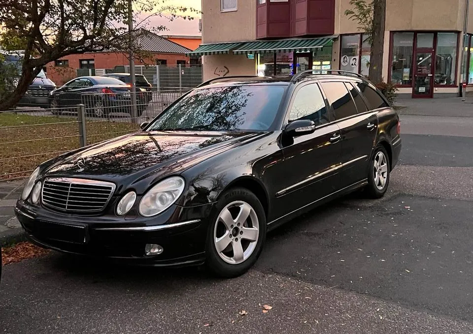 Mercedes-Benz E 280