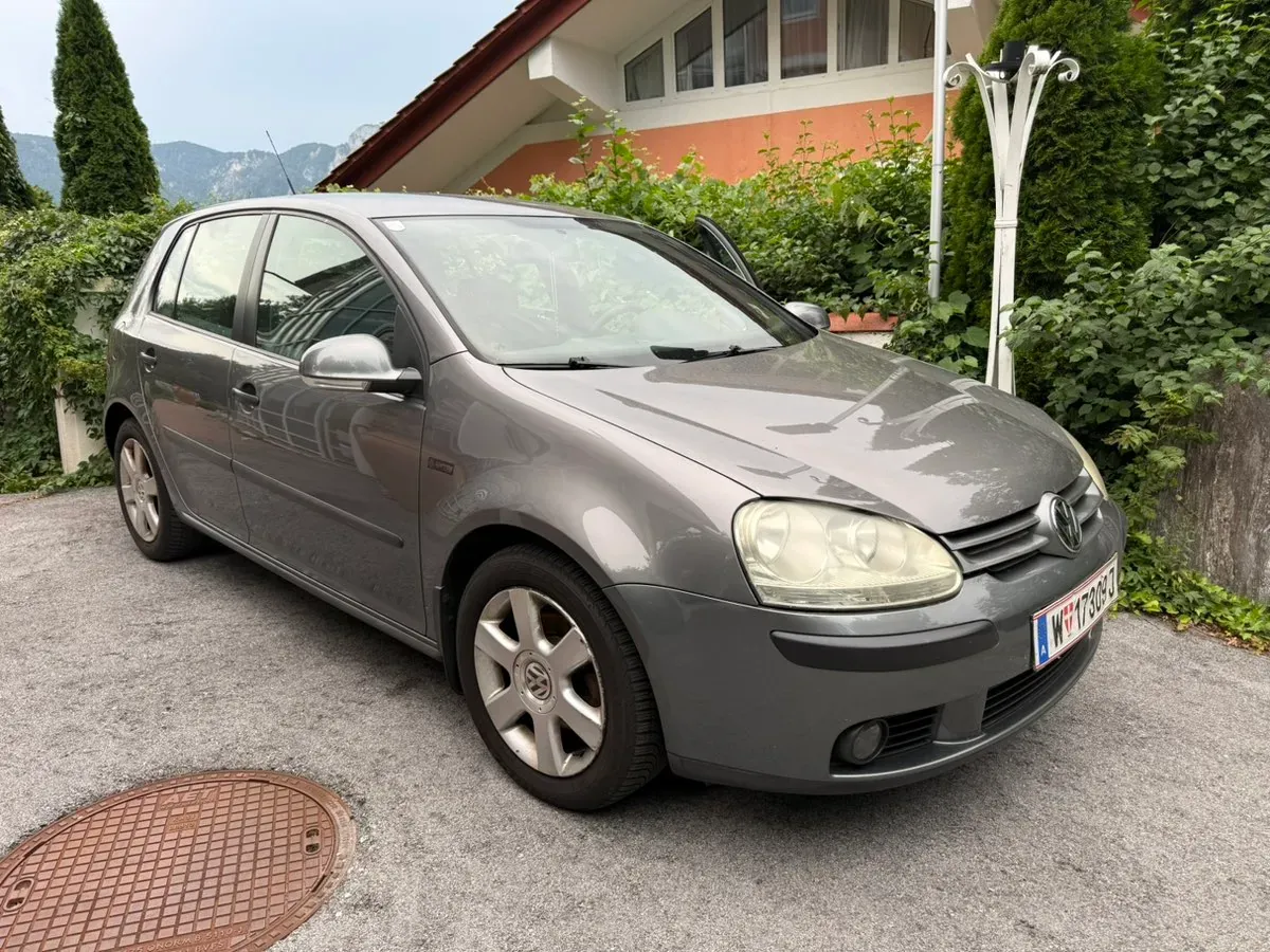Volkswagen Golf 2005 photo 2
