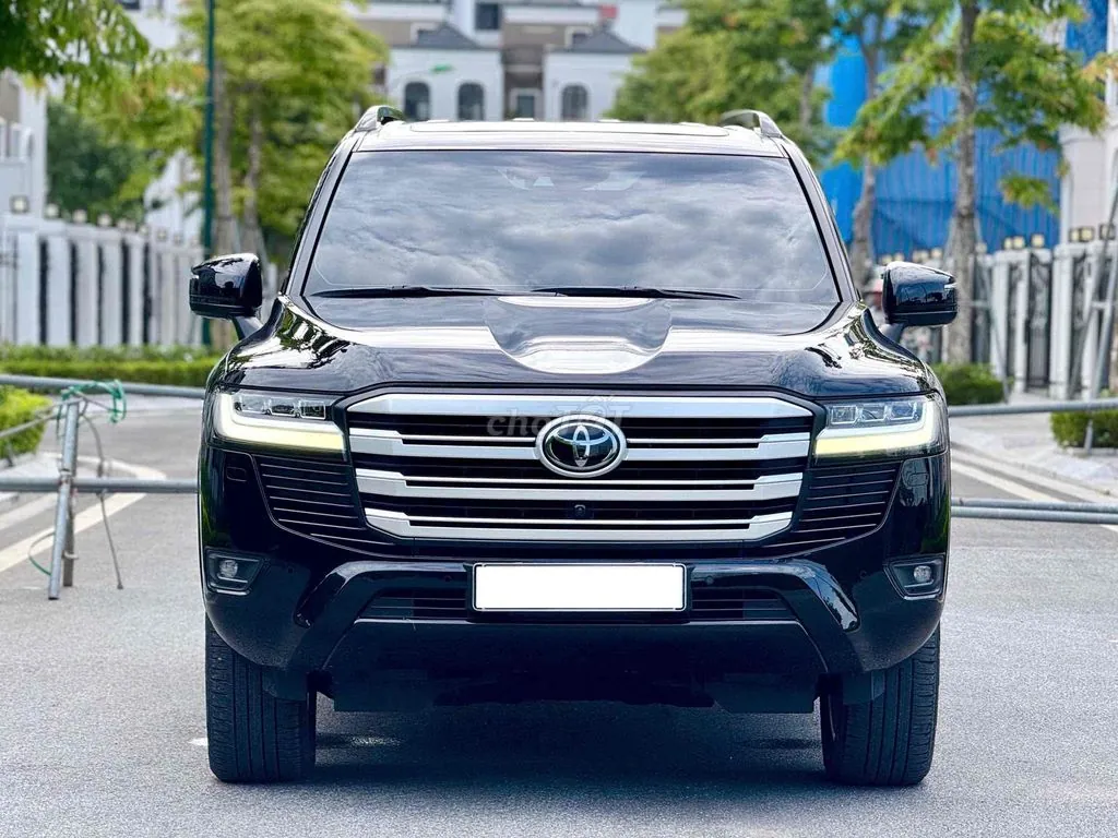 Toyota Land Cruiser Lc300