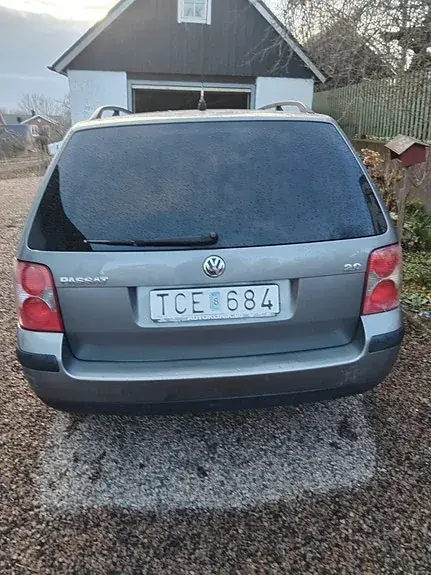 Volkswagen Passat 2002 photo 3