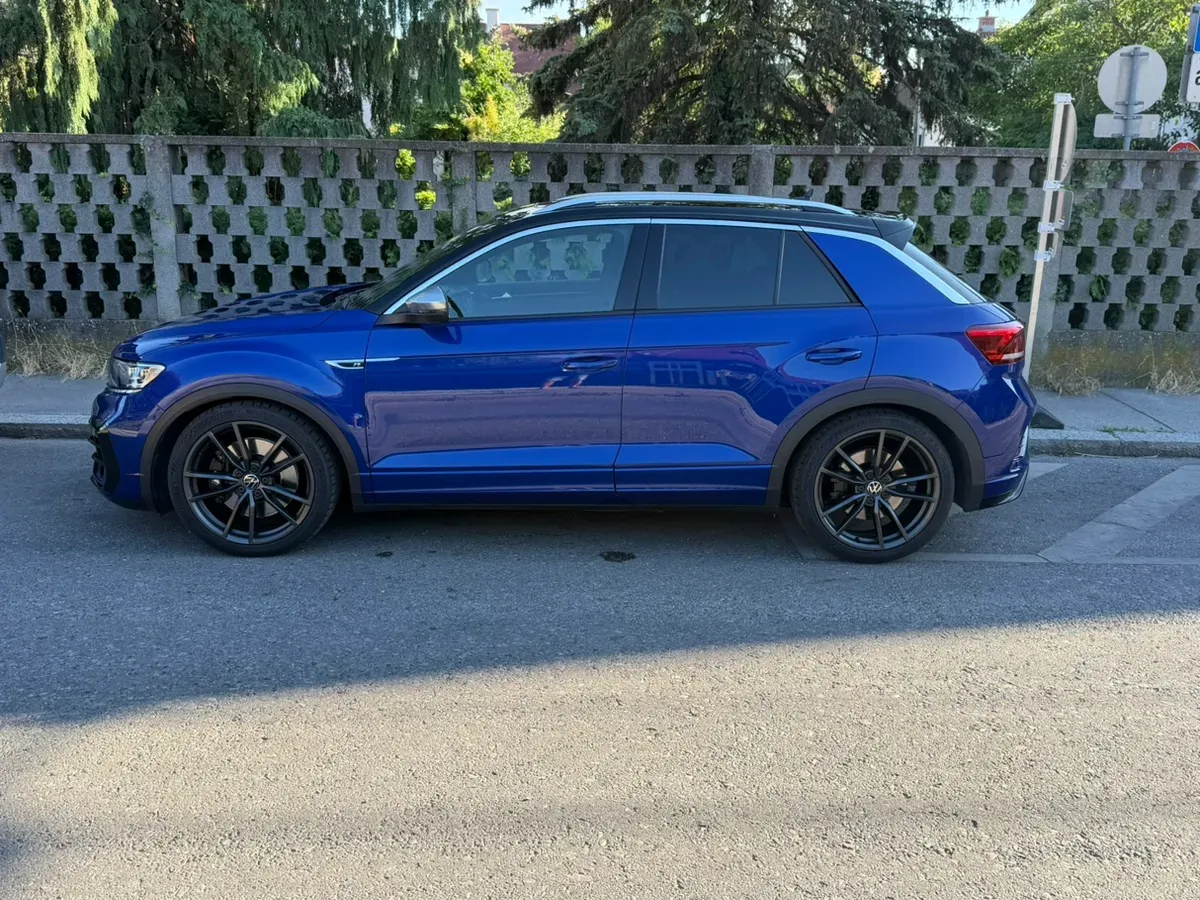 Volkswagen T-Roc 2020 photo 2