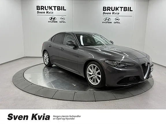 Alfa Romeo Giulia 2017 photo 3